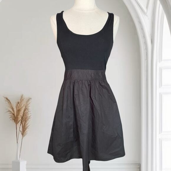 Theory Fit and Flare Sleeveless Tank Dress Black Sz 6 Women’s Pockets Minimalist